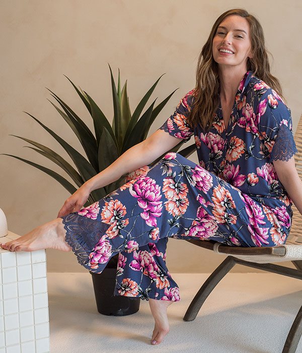 Hearts, Flowers & a Touch of Femininity, LatteLove™ Lace Collection for Mother’s Day.